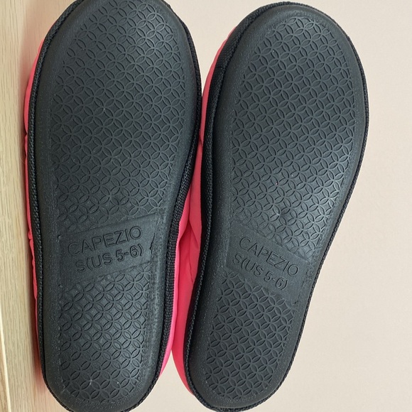 CAPEZIO dance booties PINK and Black SIZE Women 5/6 US (looks more like 5) - Picture 5 of 5